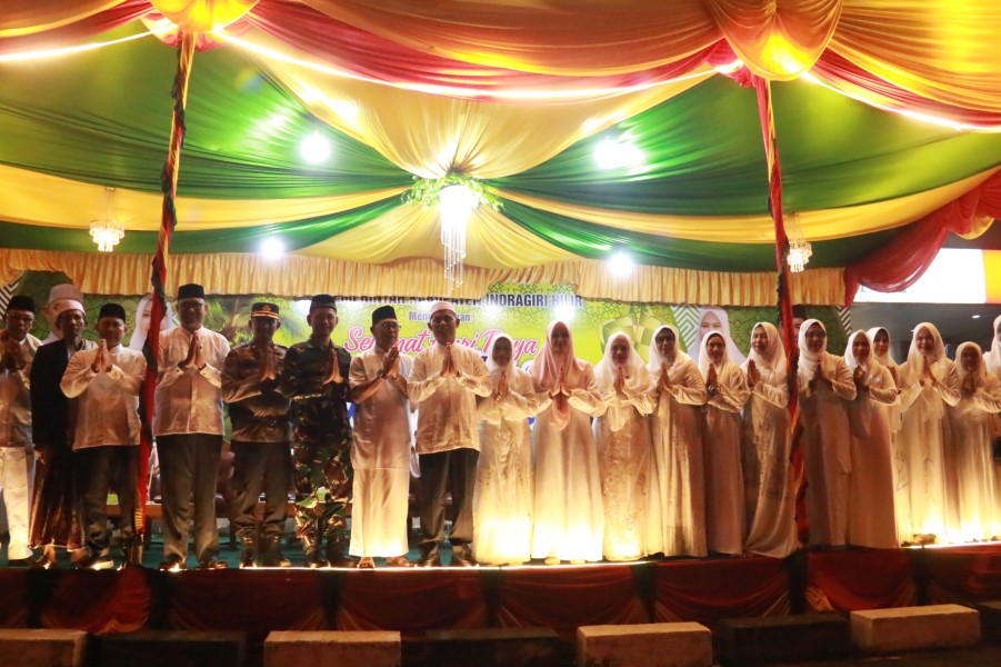 Puluhan ribu warga meriahkan pawai takbir Idul Fitri 1447 H di Indragiri Hilir