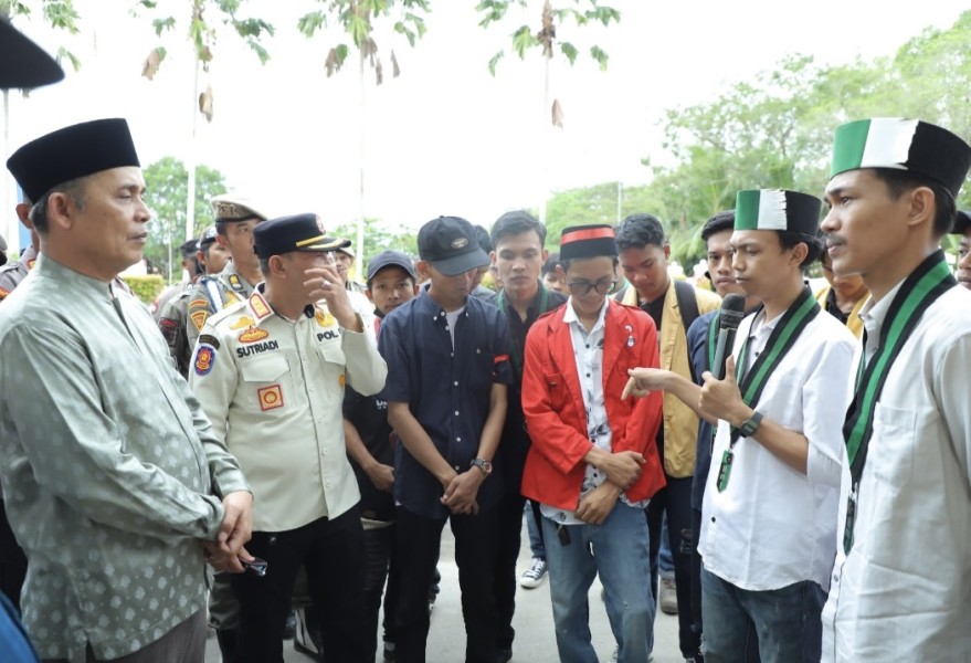 Dampak Hama Kumbang di Enok, Bupati Inhil Janji Panggil PT PWP
