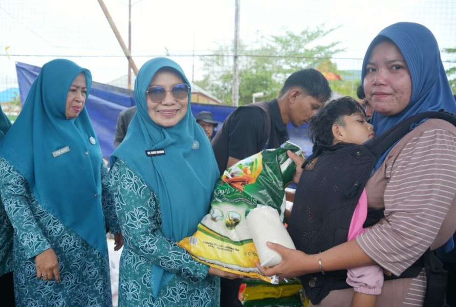 Operasi Pasar Murah, Sinergi Pemkab Inhil dan TP. PKK Bantu Keluarga Penuhi Kebutuhan Pokok