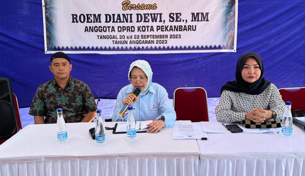 Anggota DPRD Roem Diani Dewi Laksanakan Penyebarluasan Perda di Jalan Tanjung Datuk