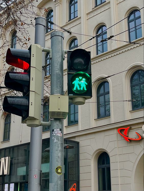 Pendekatan konsep Pahala-Dosa sebagai Lampu Lalu Lintas Kehidupan