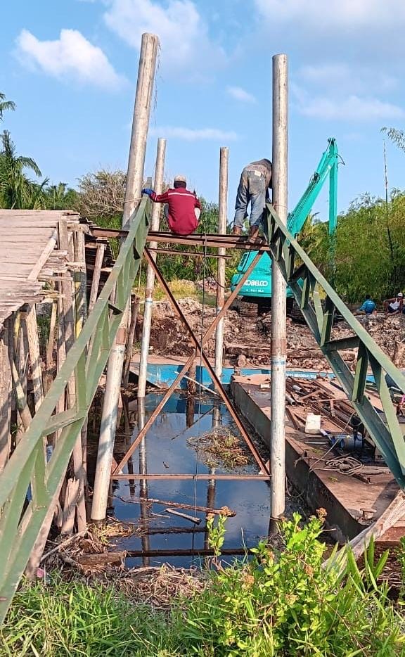 Dukung Akses Masyarakat, PT RSUP Bangun Jembatan di Pulau Burung