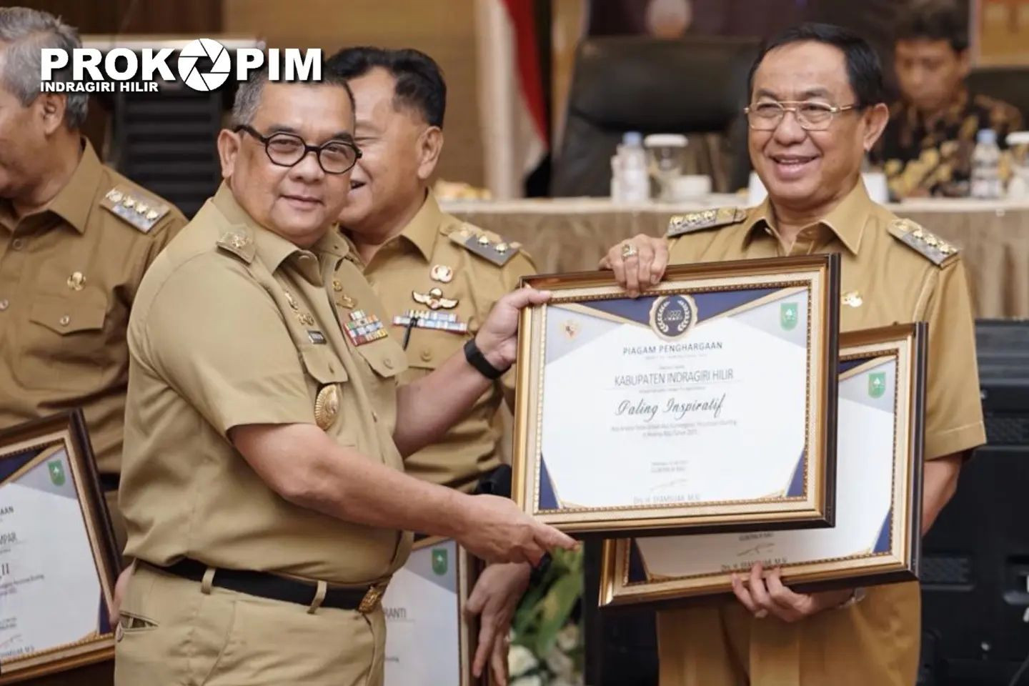 Bupati HM Wardan Mp, Terima Penghargaan Sebagai Kabupaten Paling Replekatif dan Inspiratif Atas Kinerja Pelaksanaan Penurunan Stunting